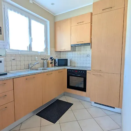 Locarno, Casa Pioda - Nahe Zentrum, Mit Balkon Und Parkplatz * לוקרנו