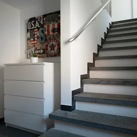 Locarno, Casa Pioda - Nahe Zentrum, Mit Balkon Und Parkplatz דירה
