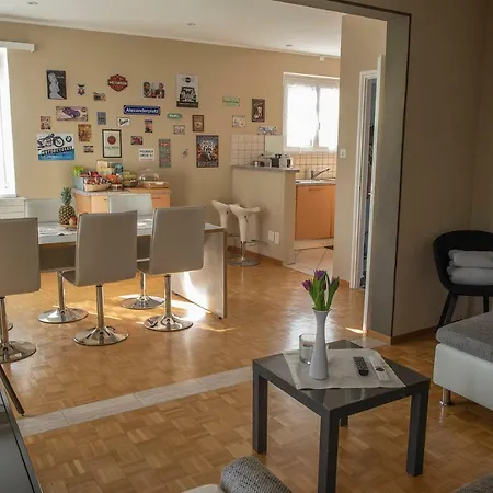 Apartamento Locarno, Casa Pioda - Nahe Zentrum, Mit Balkon Und Parkplatz Locarno