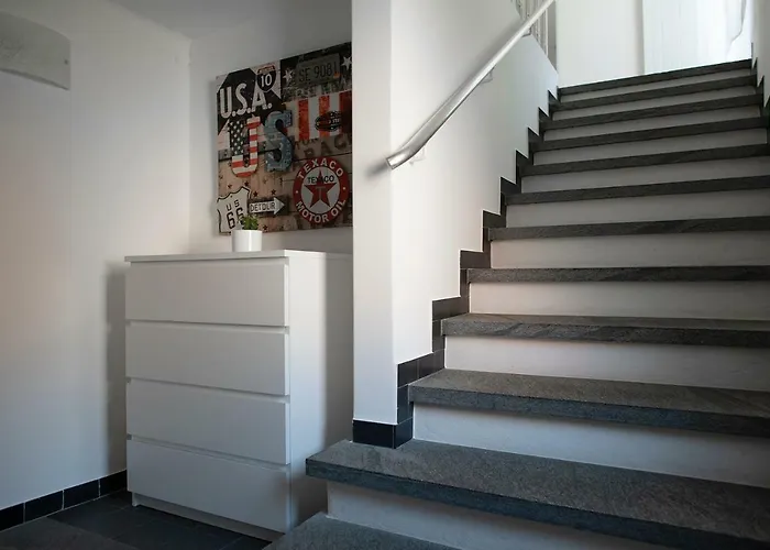 Locarno, Casa Pioda - Nahe Zentrum, Mit Balkon Und Parkplatz Apartment