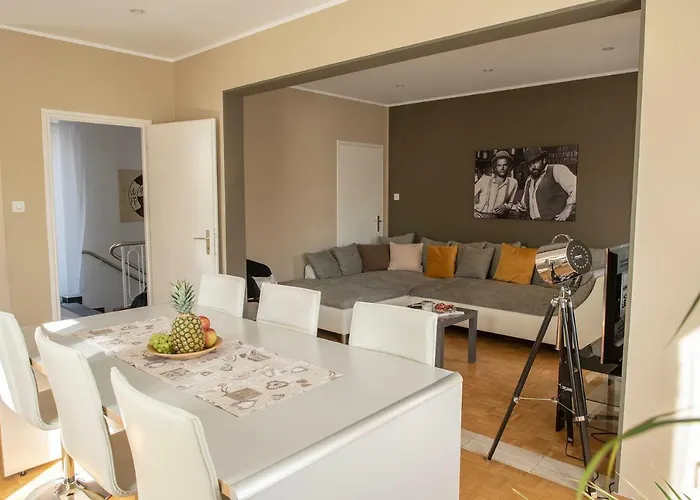 Locarno, Casa Pioda - Nahe Zentrum, Mit Balkon Und Parkplatz شقة *